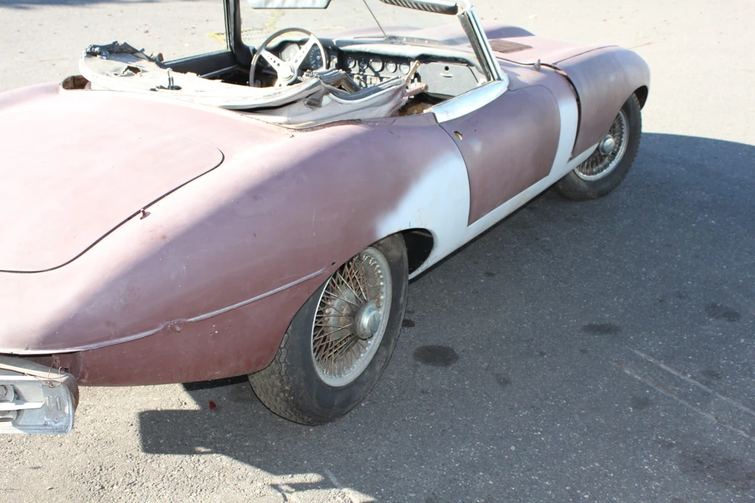1969 Jaguar E-Type Series 2 - Image 24 of 31