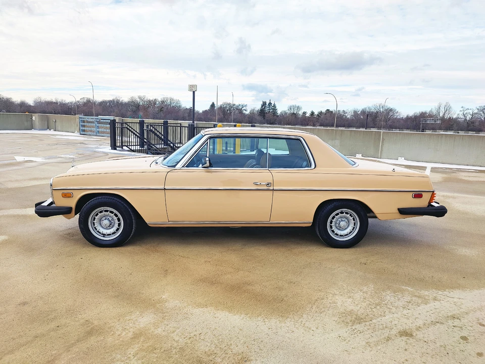 1976 Mercedes-Benz W114 & W115 - Image 9 of 31