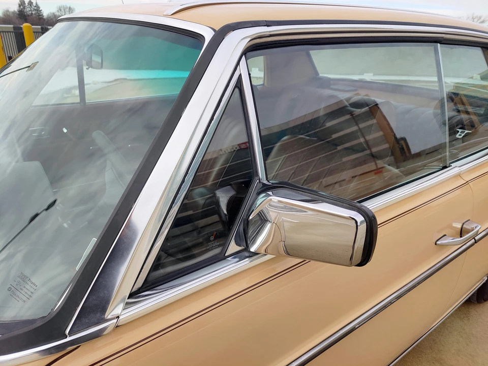 1976 Mercedes-Benz W114 & W115 - Image 22 of 31