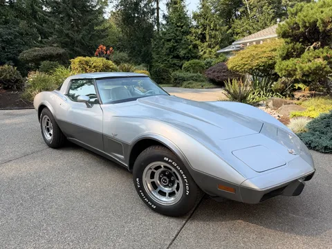 1978 Chevrolet Corvette Silver Anniversary Edition