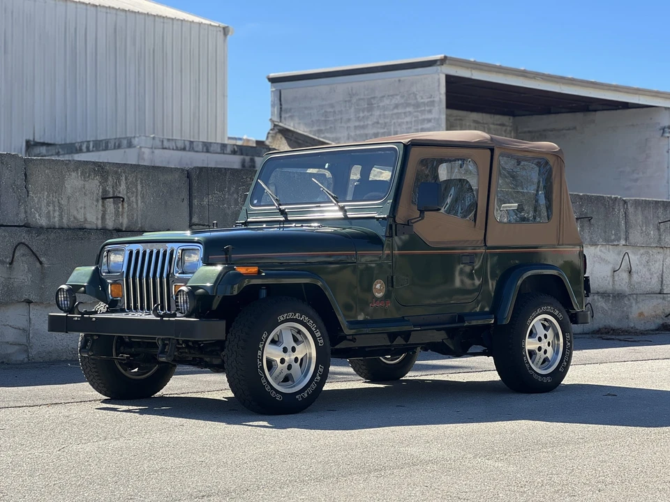 1995 Jeep YJ Wrangler - Image 5 of 31