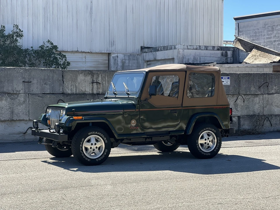 1995 Jeep YJ Wrangler - Image 8 of 31
