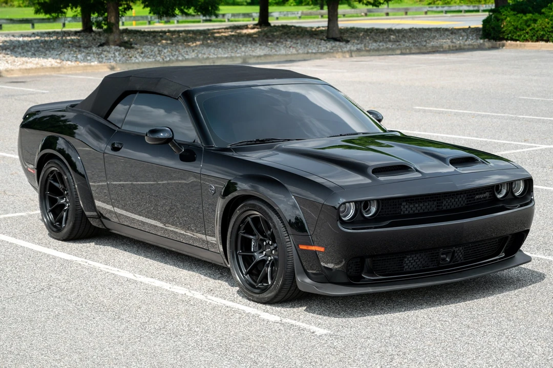 2023 Dodge Challenger SRT Hellcat 3rd Gen - Image 15 of 31