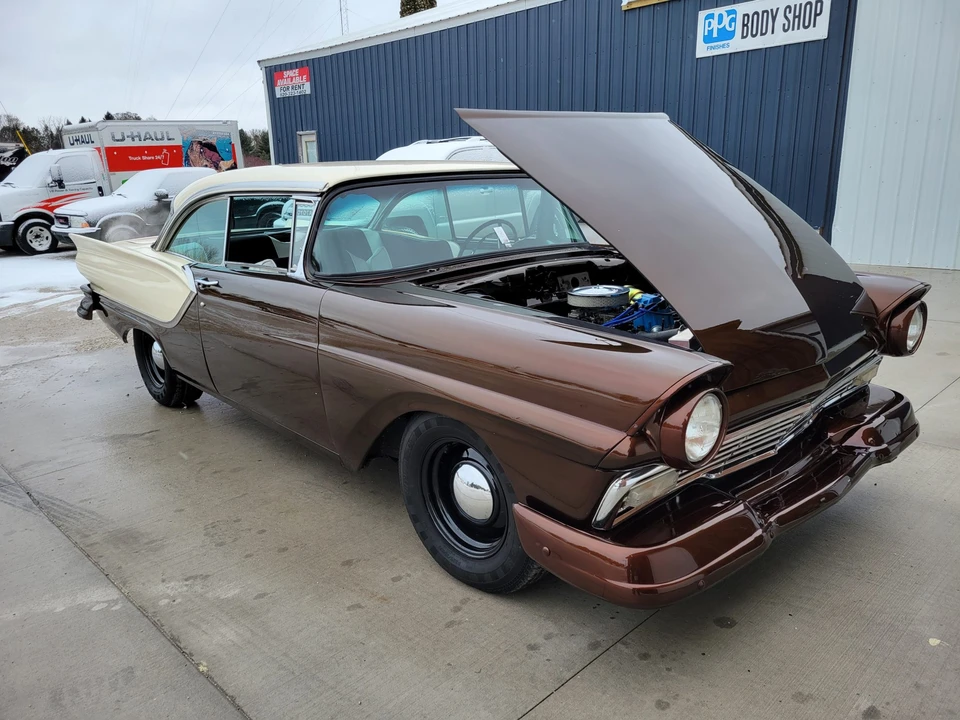 1957 Ford Fairlane 2nd Gen - Image 19 of 31