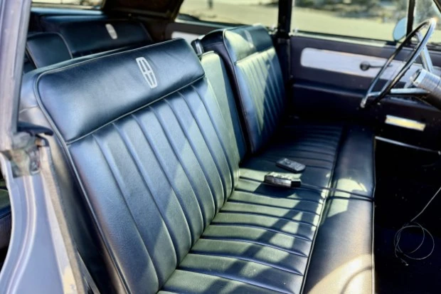 1961 Lincoln Continental 4th Gen - Image 4 of 8