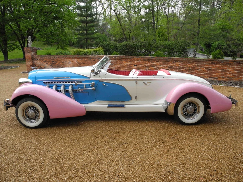 Auburn Speedster - Image 9 of 31