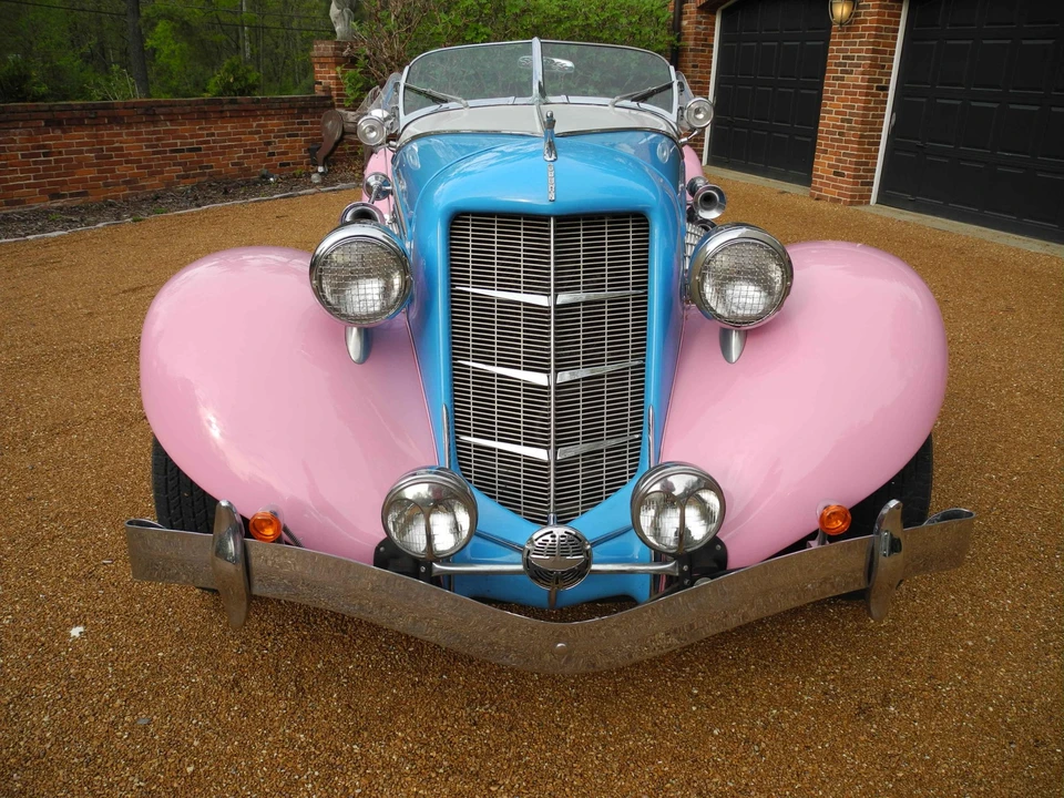 Auburn Speedster - Image 15 of 31