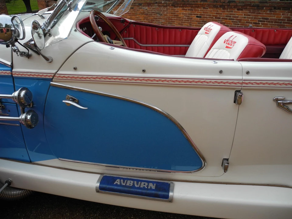 Auburn Speedster - Image 27 of 31