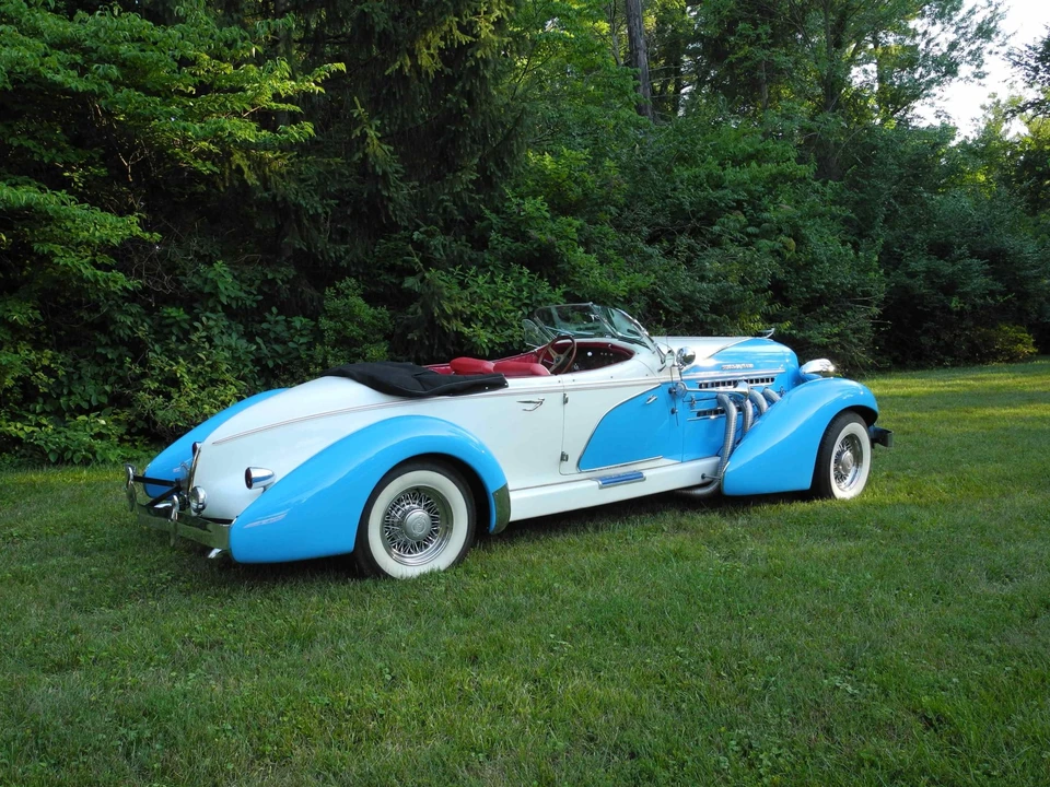 Auburn Speedster - Image 10 of 31
