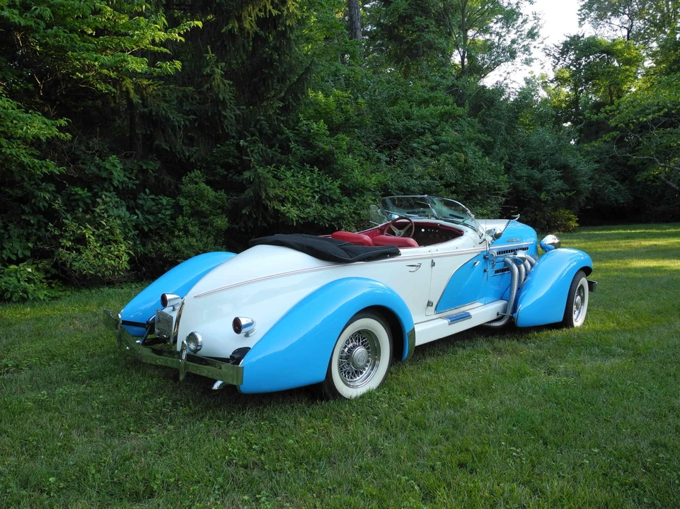 Auburn Speedster - Image 11 of 31