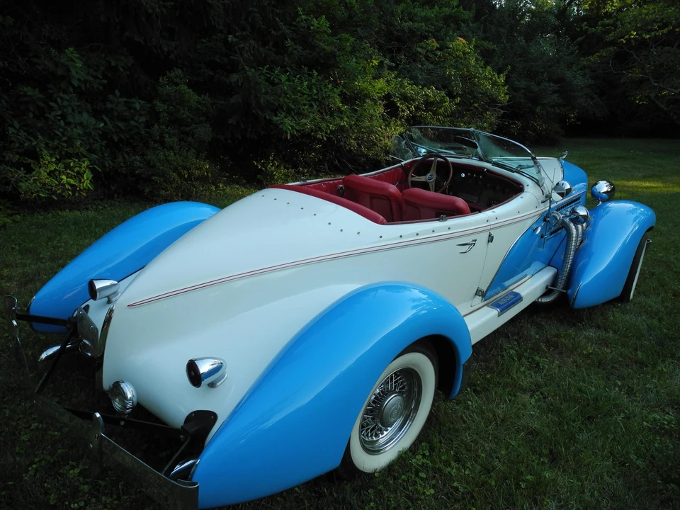 Auburn Speedster - Image 12 of 31