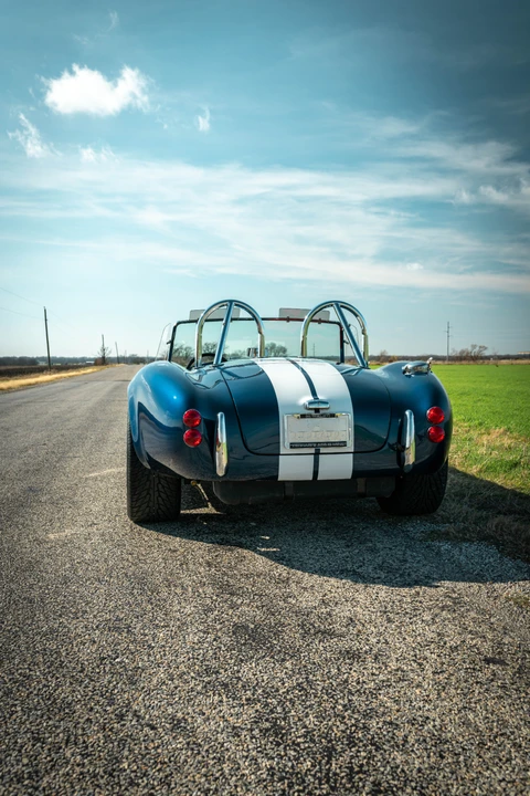 Shelby Cobra Replica - Image 14 of 31