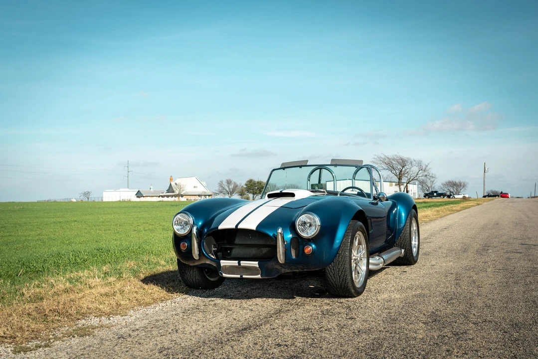 Shelby Cobra Replica - Image 4 of 31