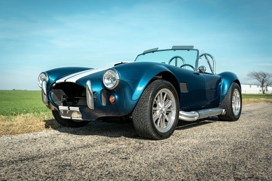 Shelby Cobra Replica - Image 7 of 31