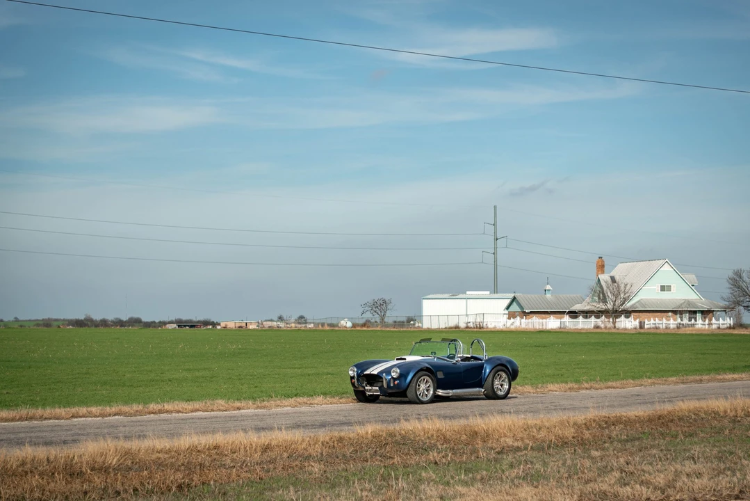 Shelby Cobra Replica - Image 3 of 31