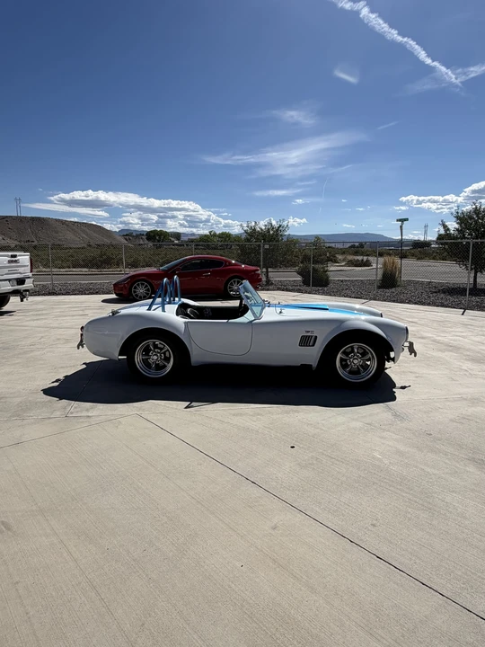 Shelby Cobra Replica - Image 5 of 31