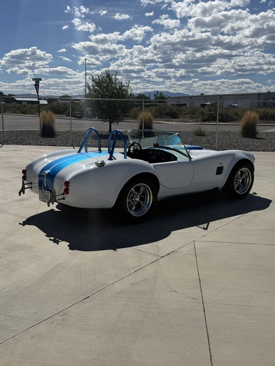 Shelby Cobra Replica - Image 6 of 31