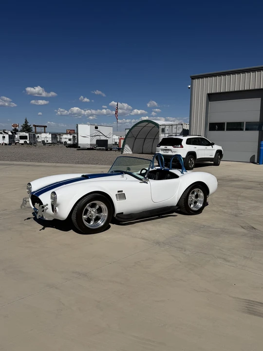 Shelby Cobra Replica - Image 2 of 31