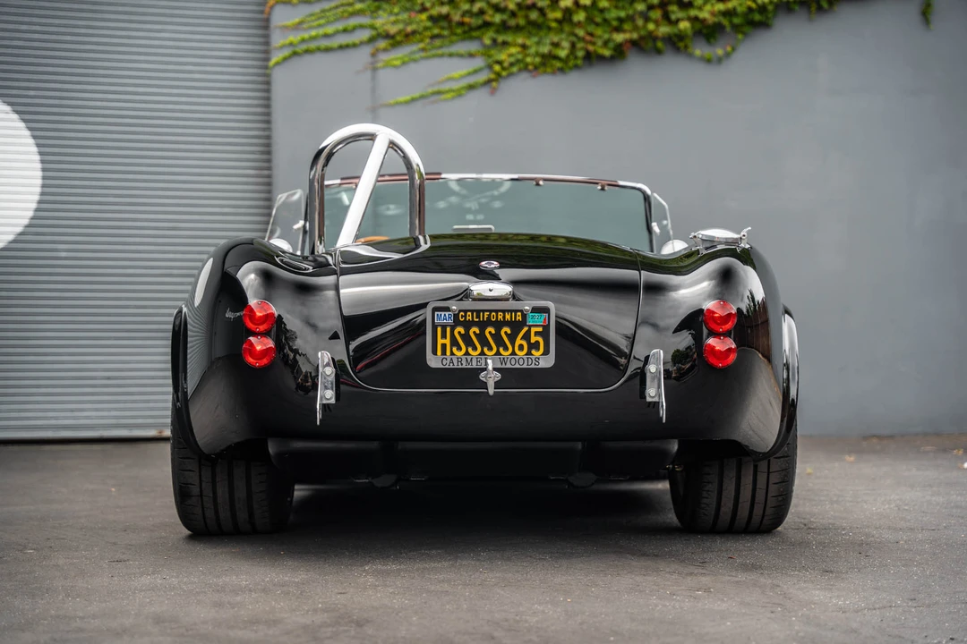 Shelby Cobra Replica - Image 16 of 31