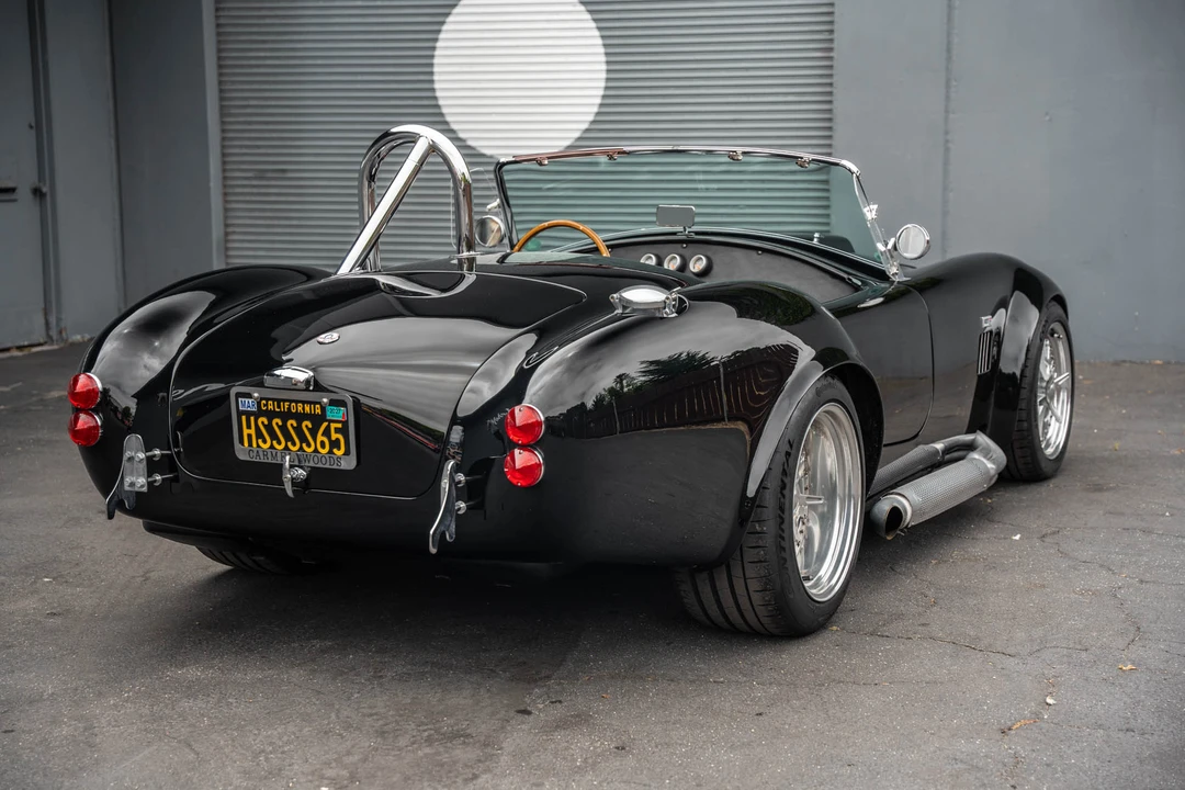 Shelby Cobra Replica - Image 21 of 31