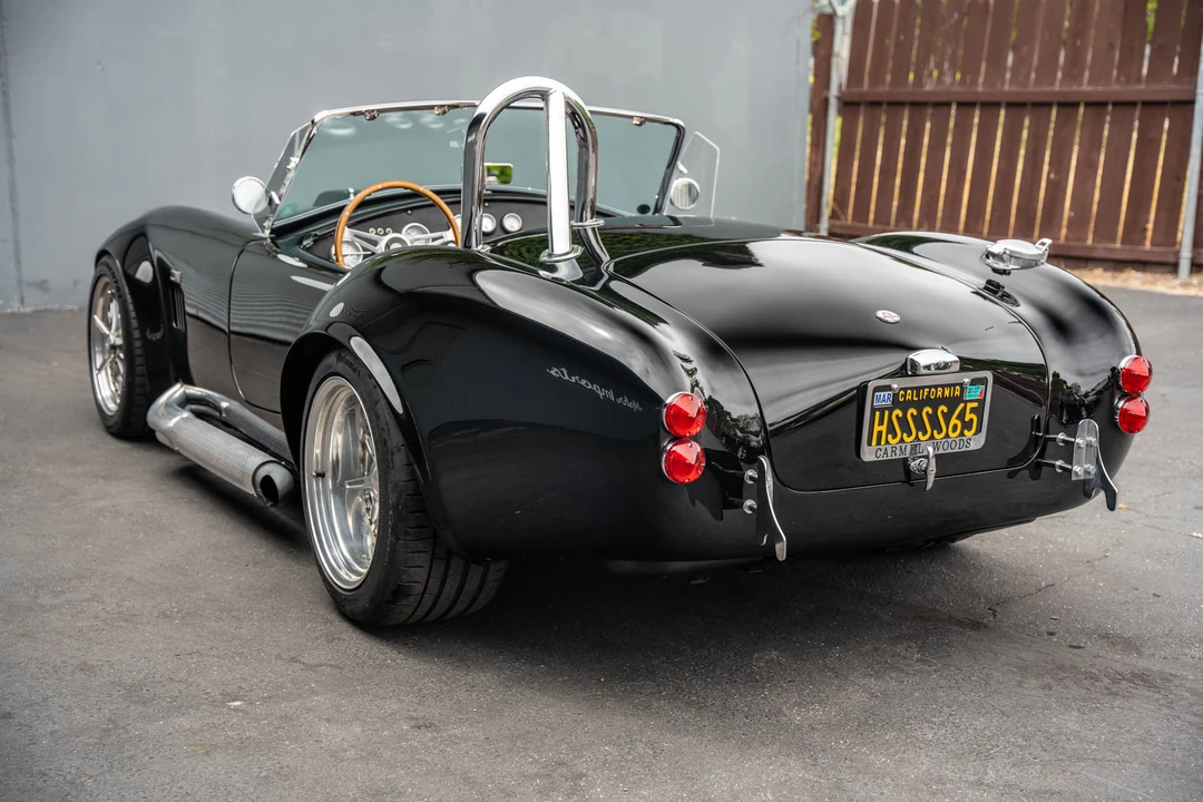 Shelby Cobra Replica - Image 15 of 31