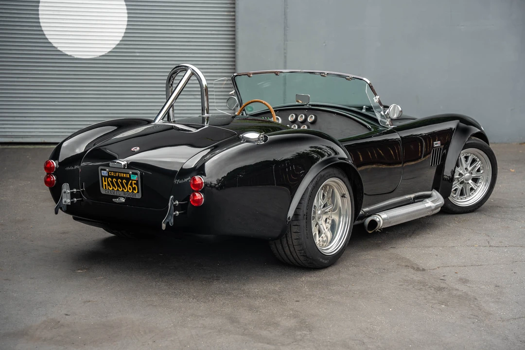 Shelby Cobra Replica - Image 22 of 31