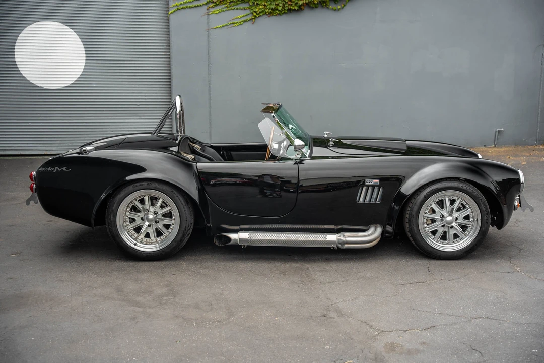 Shelby Cobra Replica - Image 26 of 31