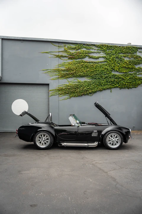 Shelby Cobra Replica - Image 29 of 31