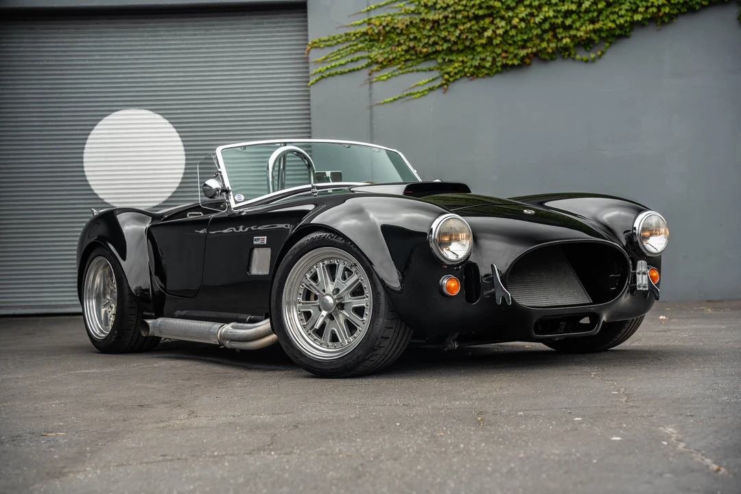 Shelby Cobra Replica - Image 30 of 31