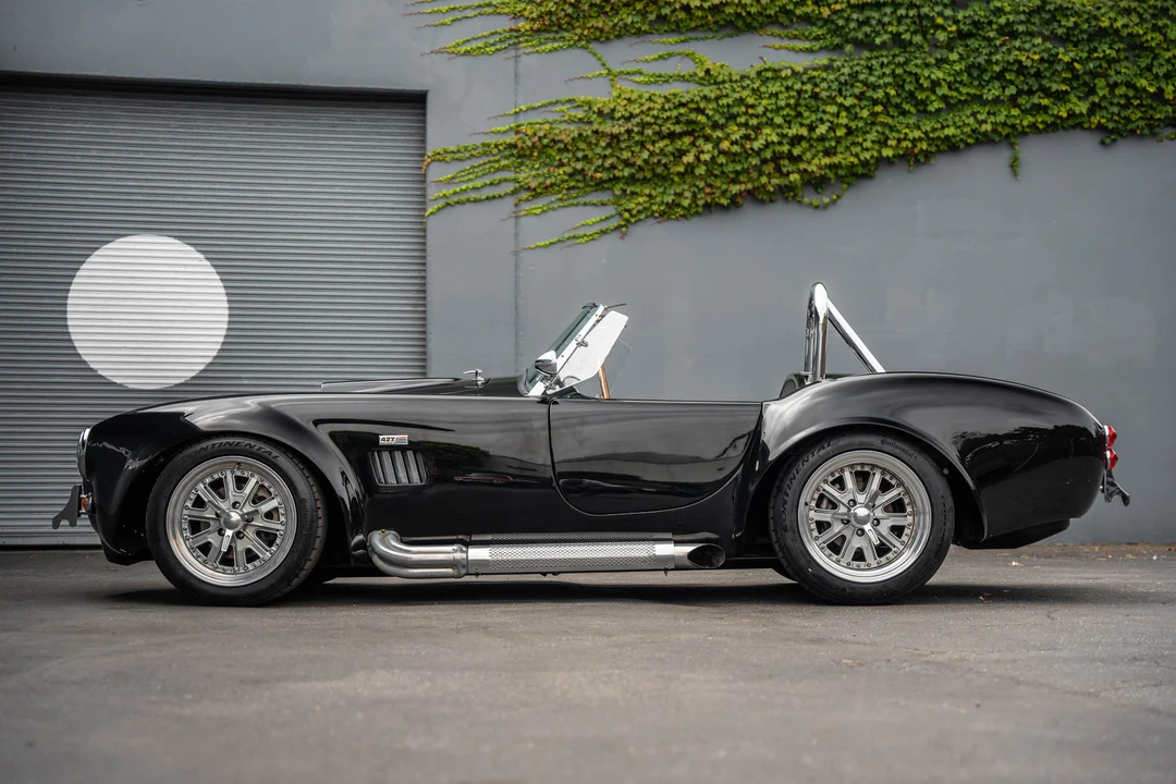 Shelby Cobra Replica - Image 7 of 31