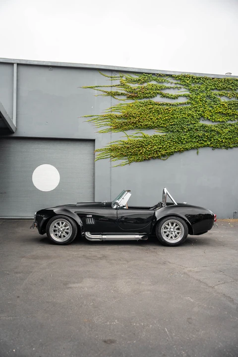 Shelby Cobra Replica - Image 11 of 31