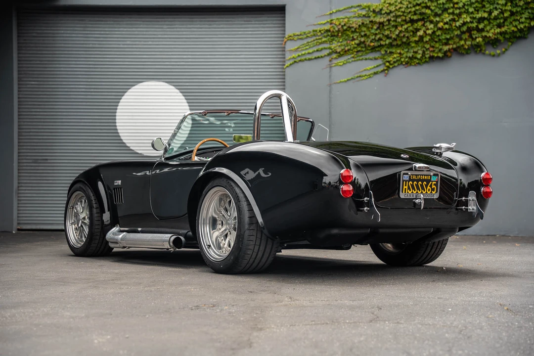Shelby Cobra Replica - Image 12 of 31
