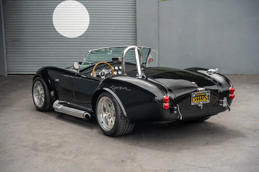 Shelby Cobra Replica - Image 13 of 31