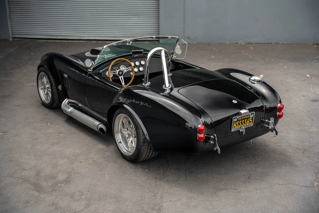 Shelby Cobra Replica - Image 14 of 31