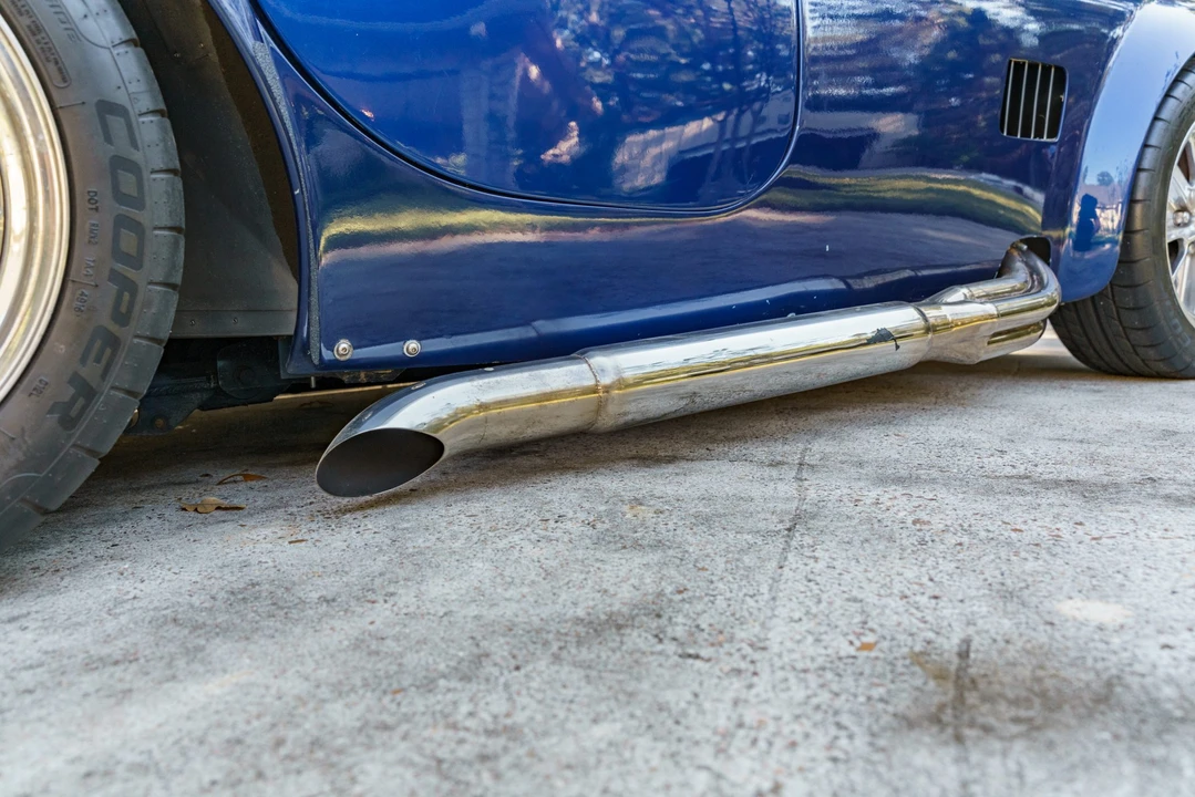 Shelby Cobra Replica - Image 29 of 31