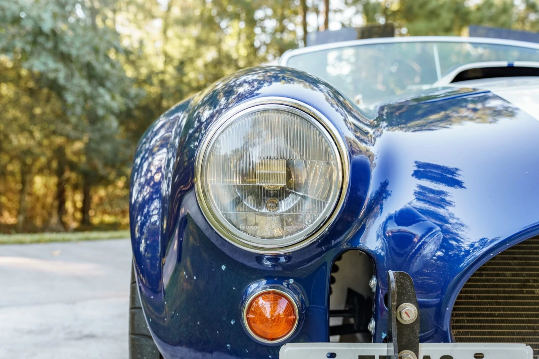 Shelby Cobra Replica - Image 9 of 31