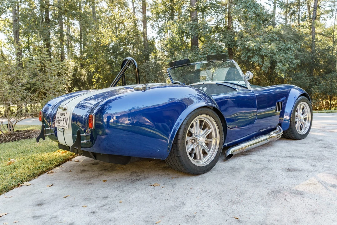Shelby Cobra Replica - Image 4 of 31