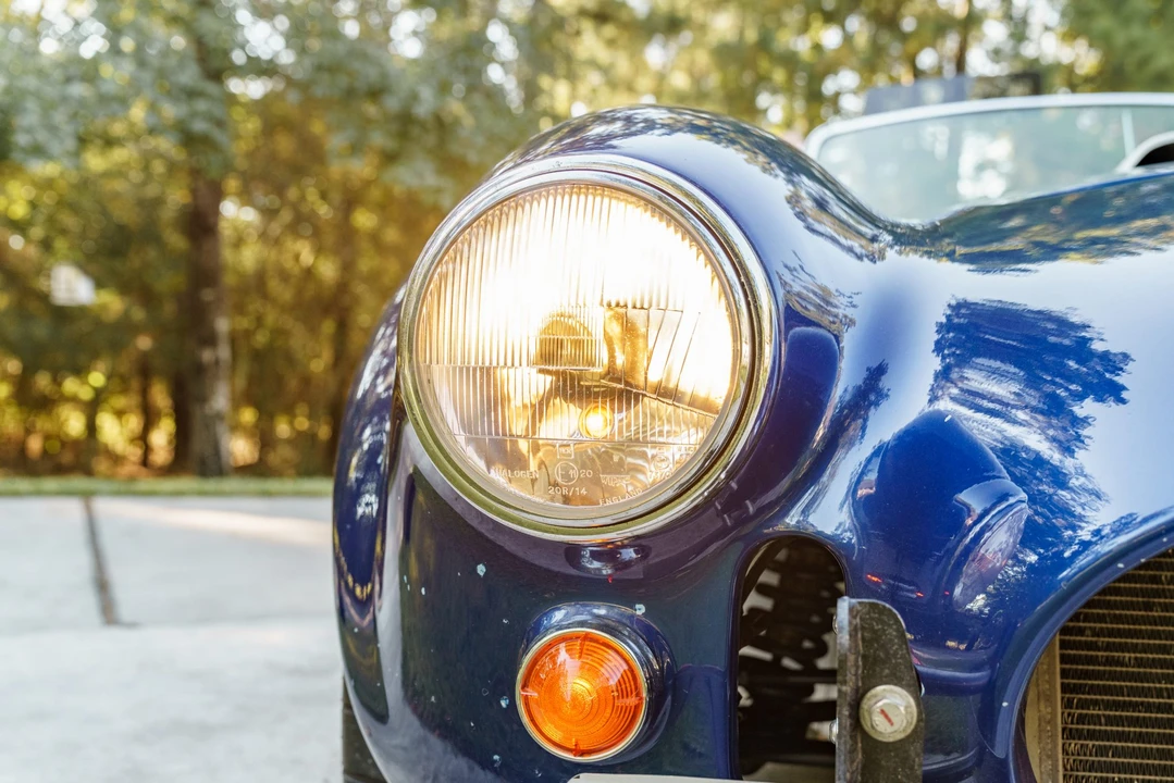 Shelby Cobra Replica - Image 11 of 31