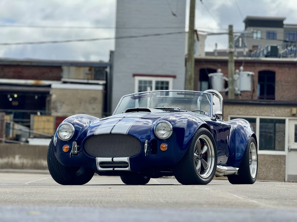 Shelby Cobra Replica - Image 10 of 31