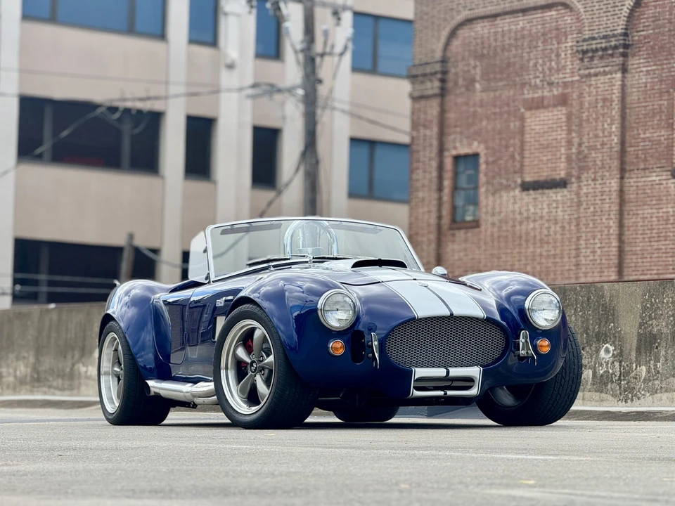 Shelby Cobra Replica - Image 18 of 31