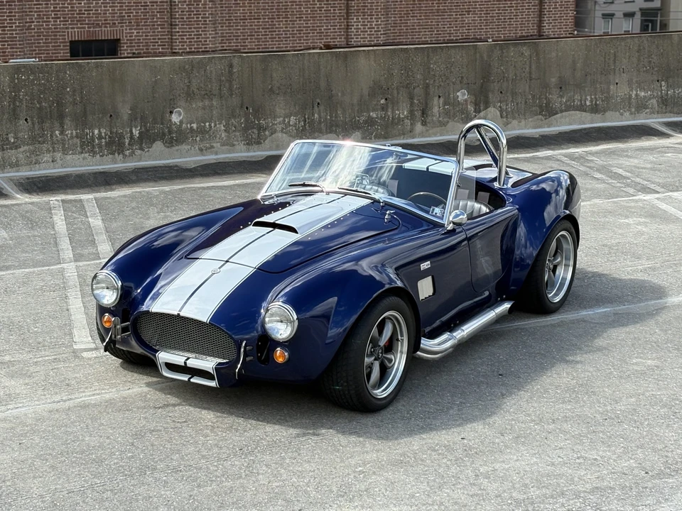 Shelby Cobra Replica - Image 9 of 31