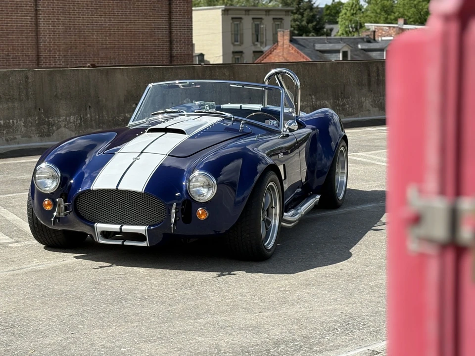 Shelby Cobra Replica - Image 11 of 31