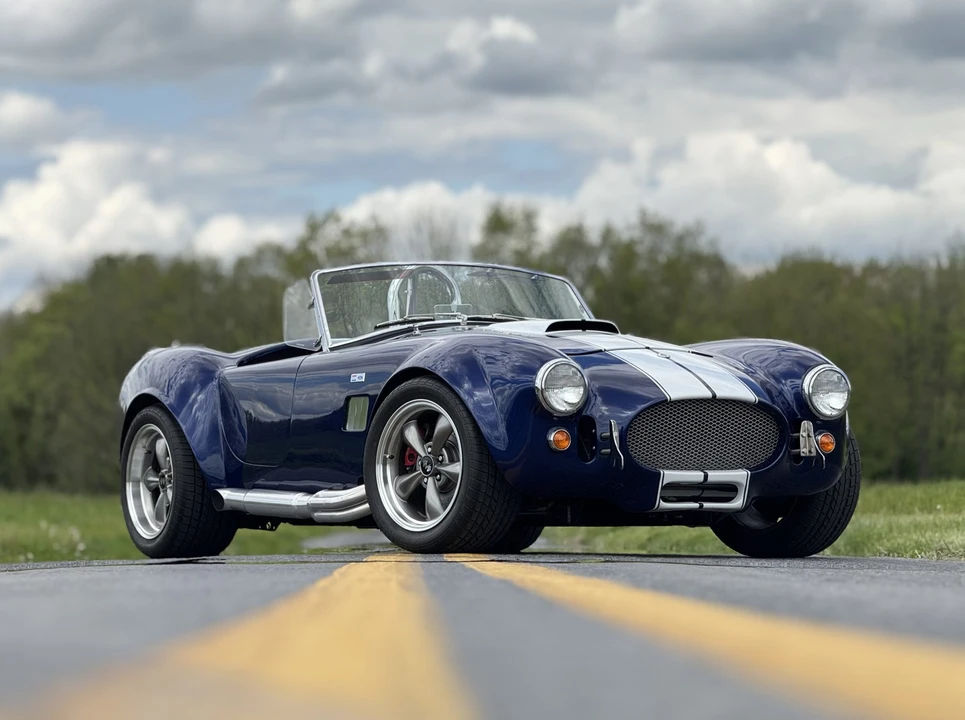 Shelby Cobra Replica - Image 3 of 31