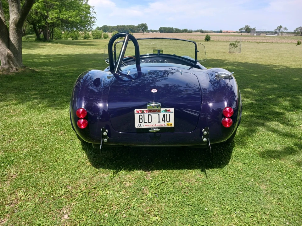 Shelby Cobra Replica - Image 9 of 31