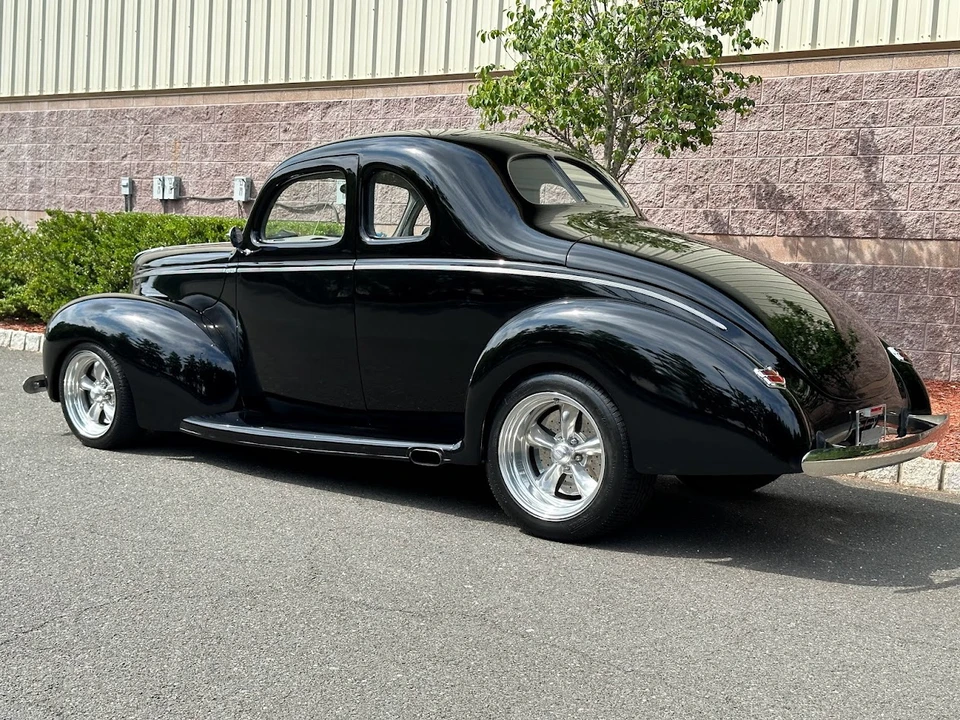 Ford Standard & Deluxe & Super Deluxe - Image 18 of 31