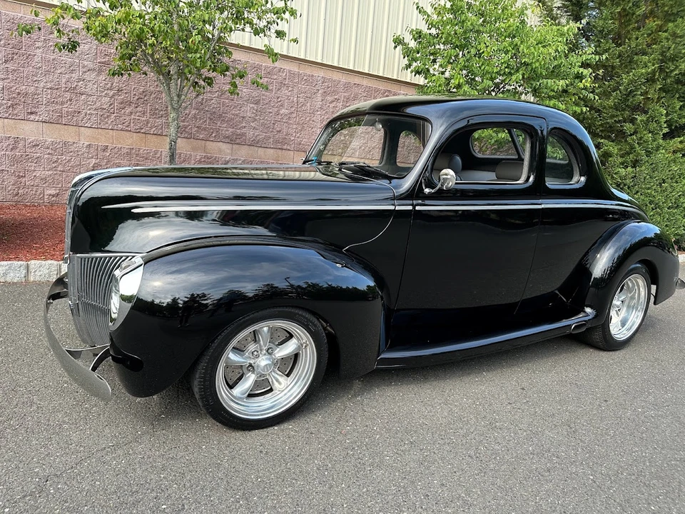 Ford Standard & Deluxe & Super Deluxe - Image 11 of 31