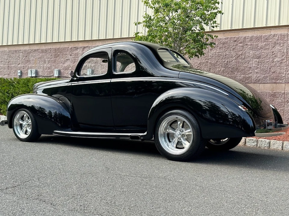 Ford Standard & Deluxe & Super Deluxe - Image 17 of 31