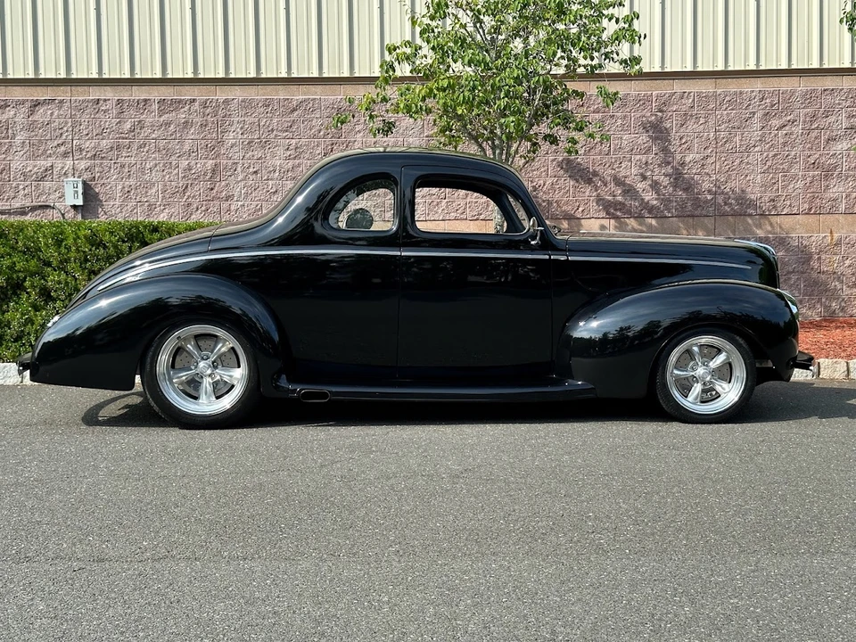 Ford Standard & Deluxe & Super Deluxe - Image 23 of 31