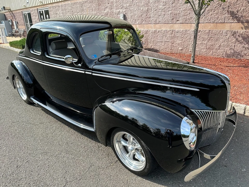 Ford Standard & Deluxe & Super Deluxe - Image 28 of 31
