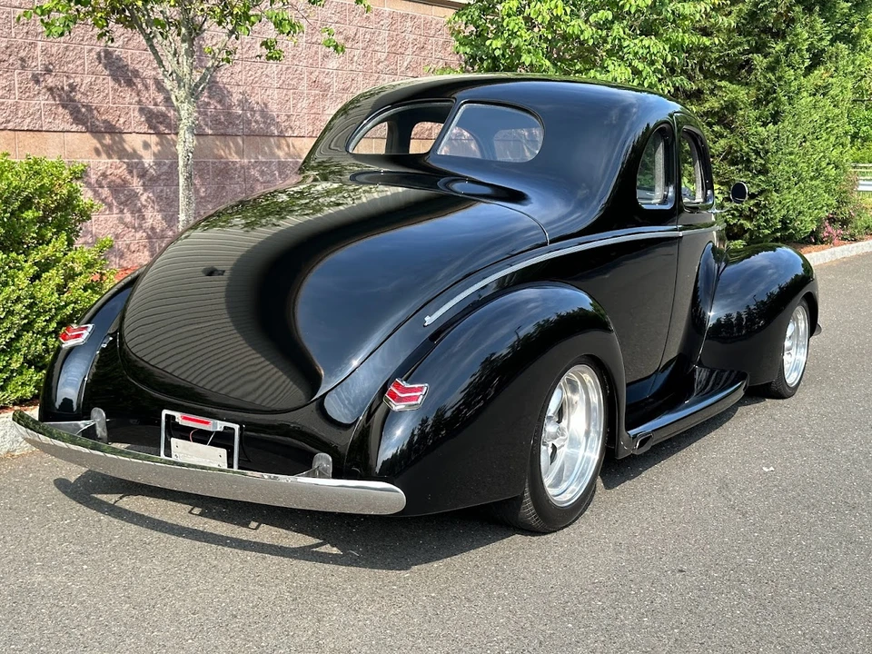 Ford Standard & Deluxe & Super Deluxe - Image 22 of 31